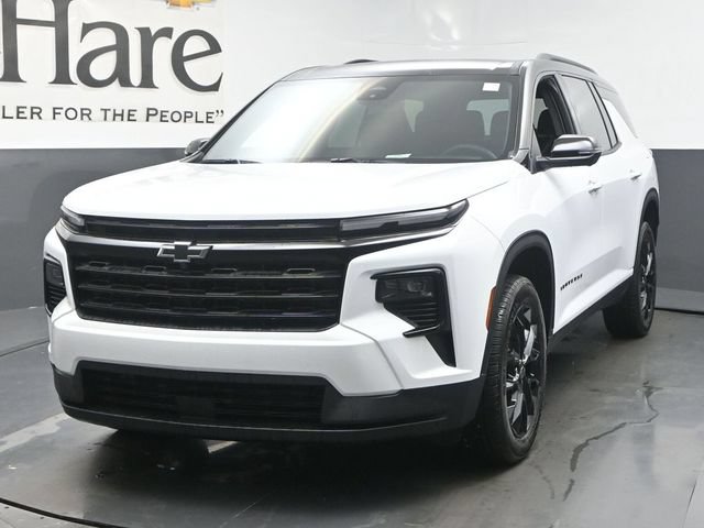 New 2026 Chevrolet Traverse LT w/ Midnight/Sport Edition FWD image 7