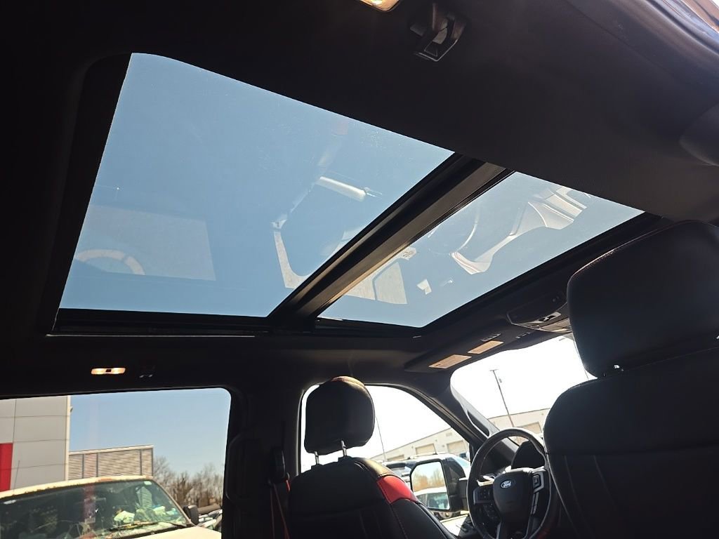 Used 2019 Ford F150 Lariat w/ Equipment Group 502A Luxury AWD/4WD image 39
