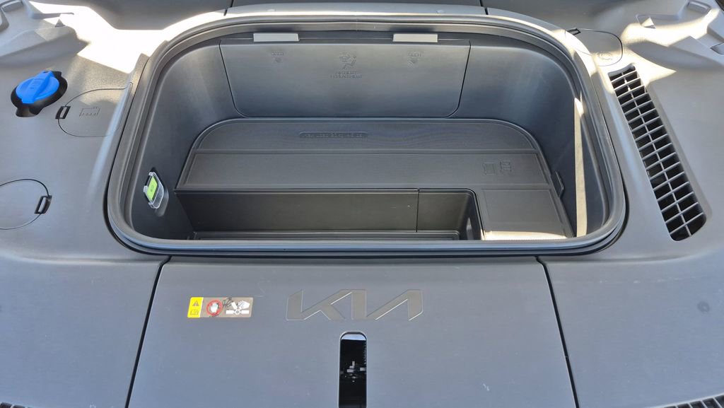 New 2026 Kia EV9 Land w/ Nightfall Edition Package image 18