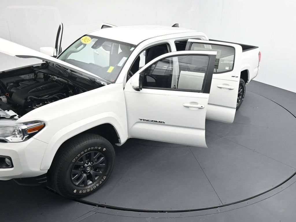 Used 2023 Toyota Tacoma SR5 w/ Technology Package AWD/4WD image 40