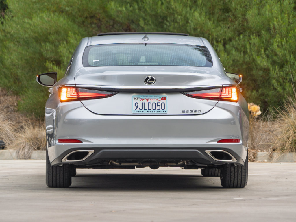Certified 2024 Lexus ES 350 w/ Accessory Package (Z1) FWD image 11
