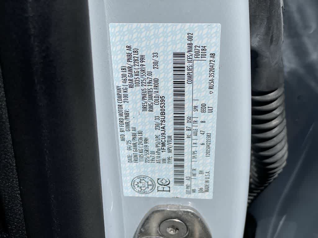 Used 2025 Ford Escape Platinum AWD/4WD image 29