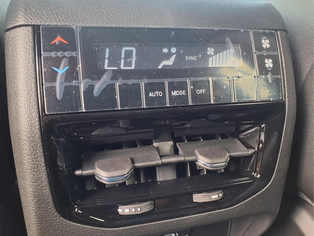 New 2026 Jeep Grand Cherokee L Laredo AWD/4WD image 12