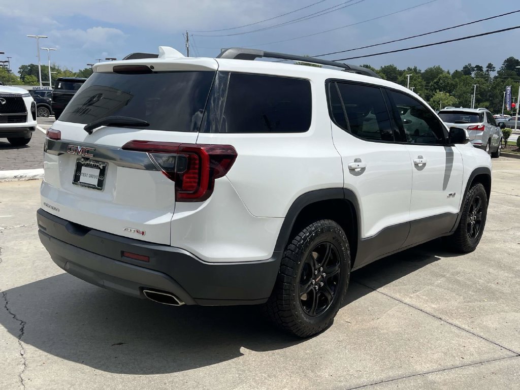 Used 2021 GMC Acadia AT4 w/ Technology Package AWD/4WD image 3