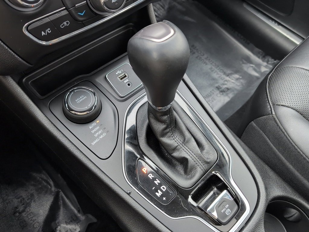 Used 2021 Jeep Cherokee Limited image 34