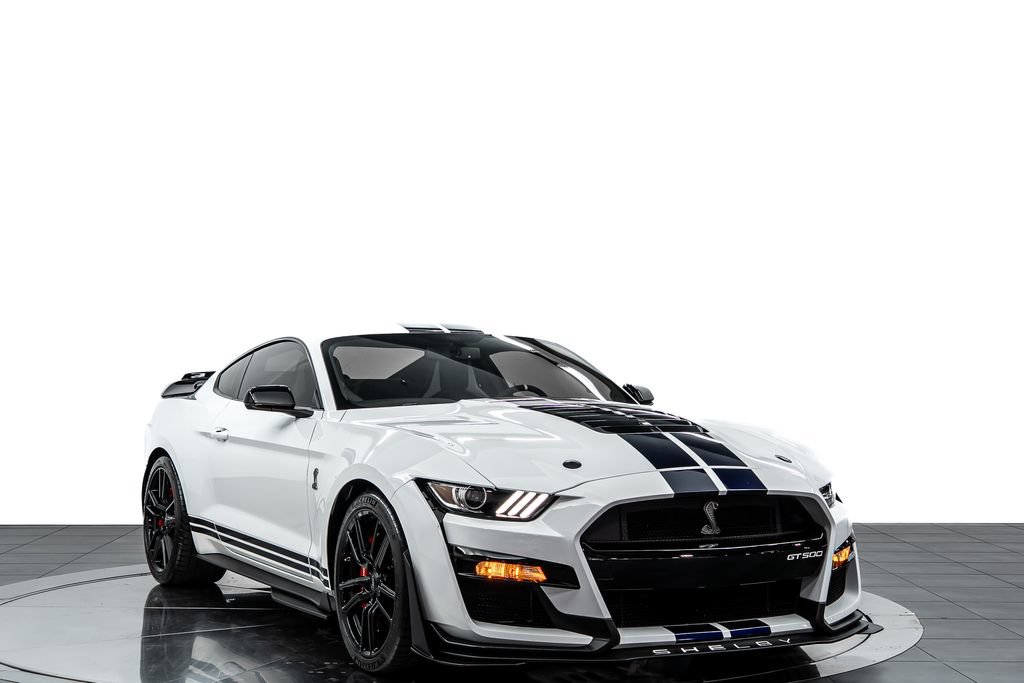 Used 2022 Ford Mustang Shelby GT500 w/ Technology Package RWD image 7