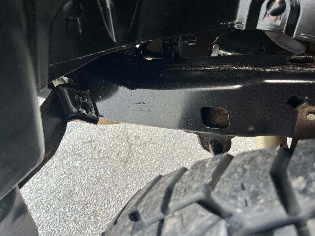 Used 2017 Jeep Wrangler Unlimited Rubicon AWD/4WD image 16