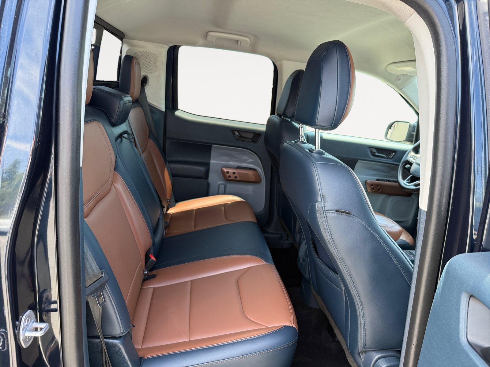 Used 2022 Ford Maverick Lariat w/ Equipment Group 500A Standard AWD/4WD image 18
