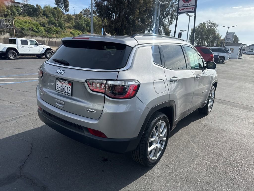 Used 2023 Jeep Compass Latitude AWD/4WD image 8