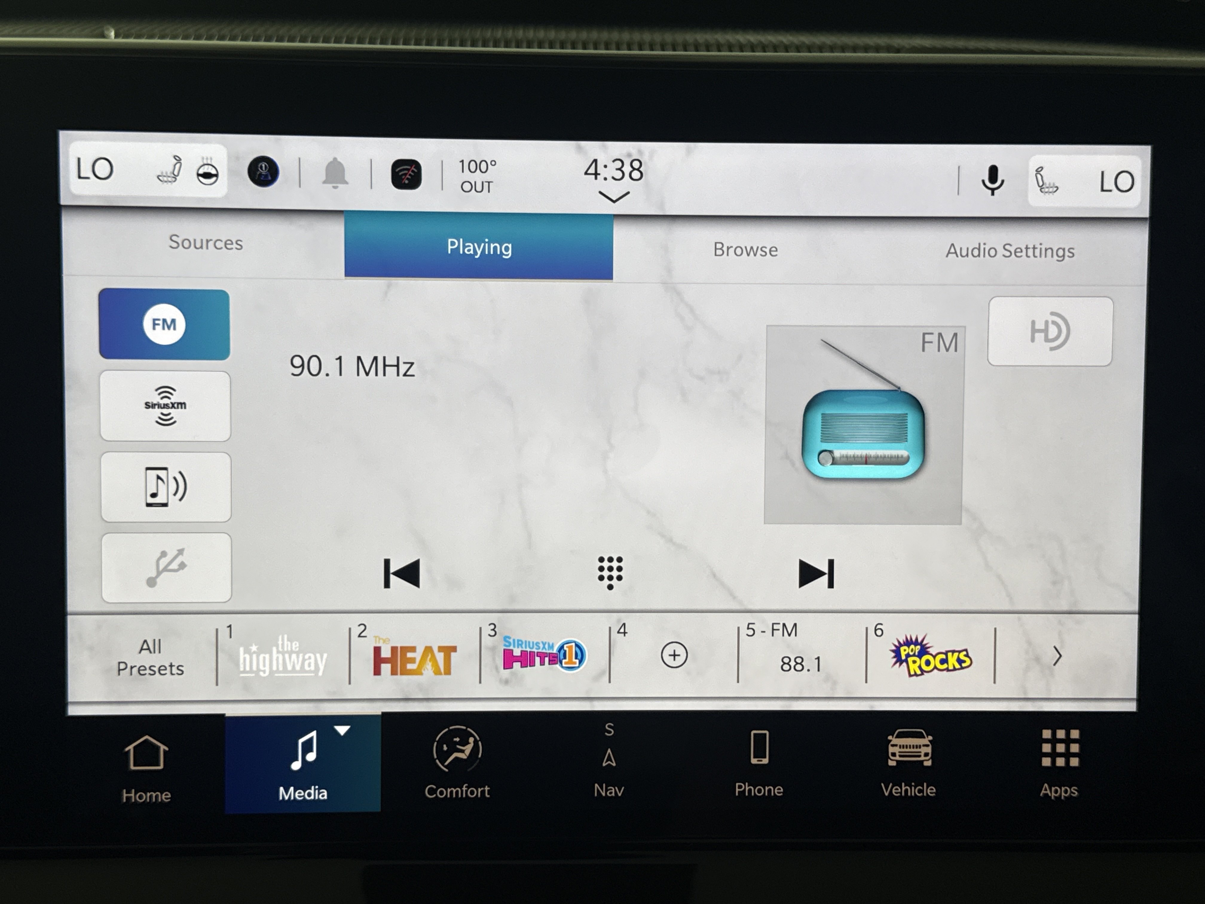 New 2026 Jeep Compass Trailhawk w/ Sun, Sound & Navigation Group AWD/4WD image 21