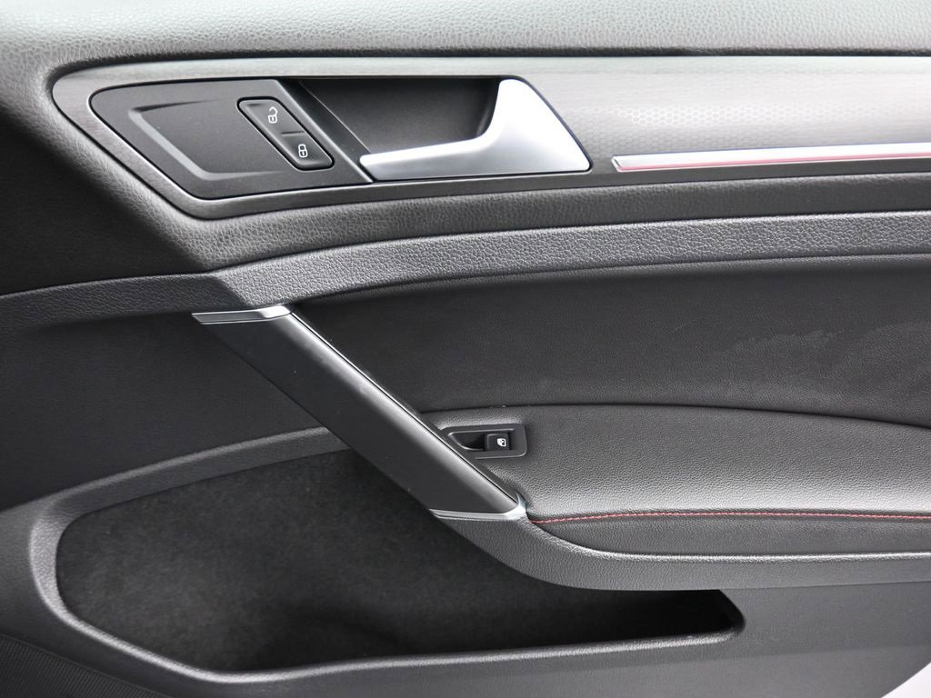 Used 2021 Volkswagen GTI Autobahn image 43