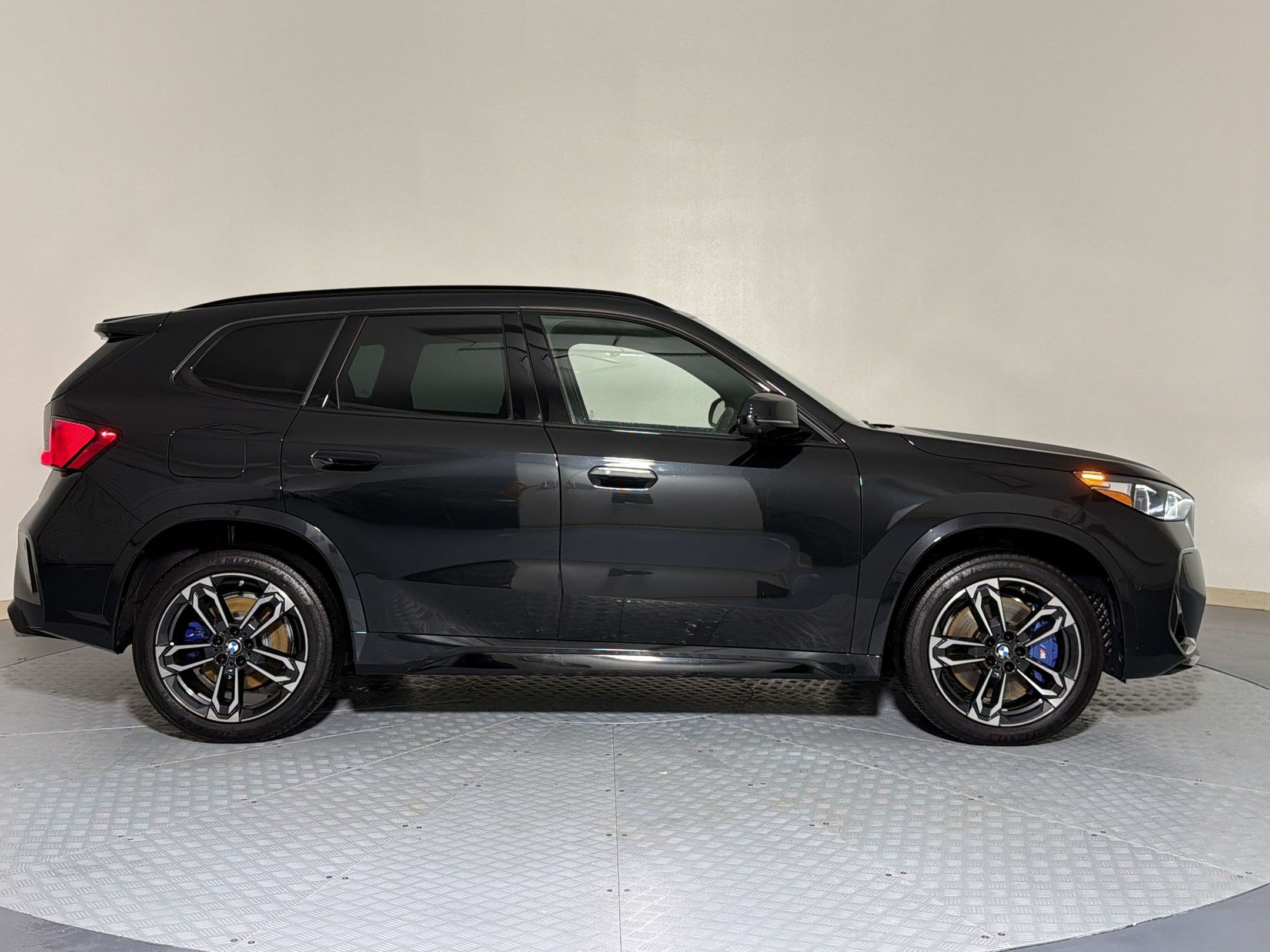 Used 2025 BMW X1 M35i AWD/4WD image 8