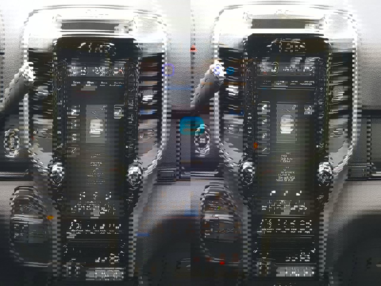 Used 2022 RAM 2500 Big Horn w/ Level C Equiment Group image 18