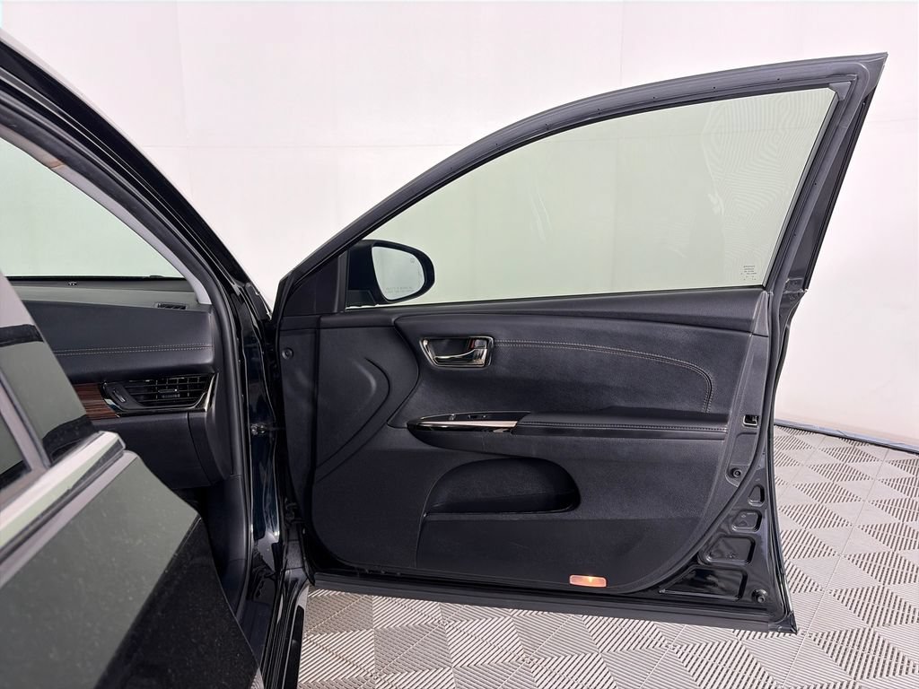 Used 2014 Toyota Avalon XLE Touring FWD image 30