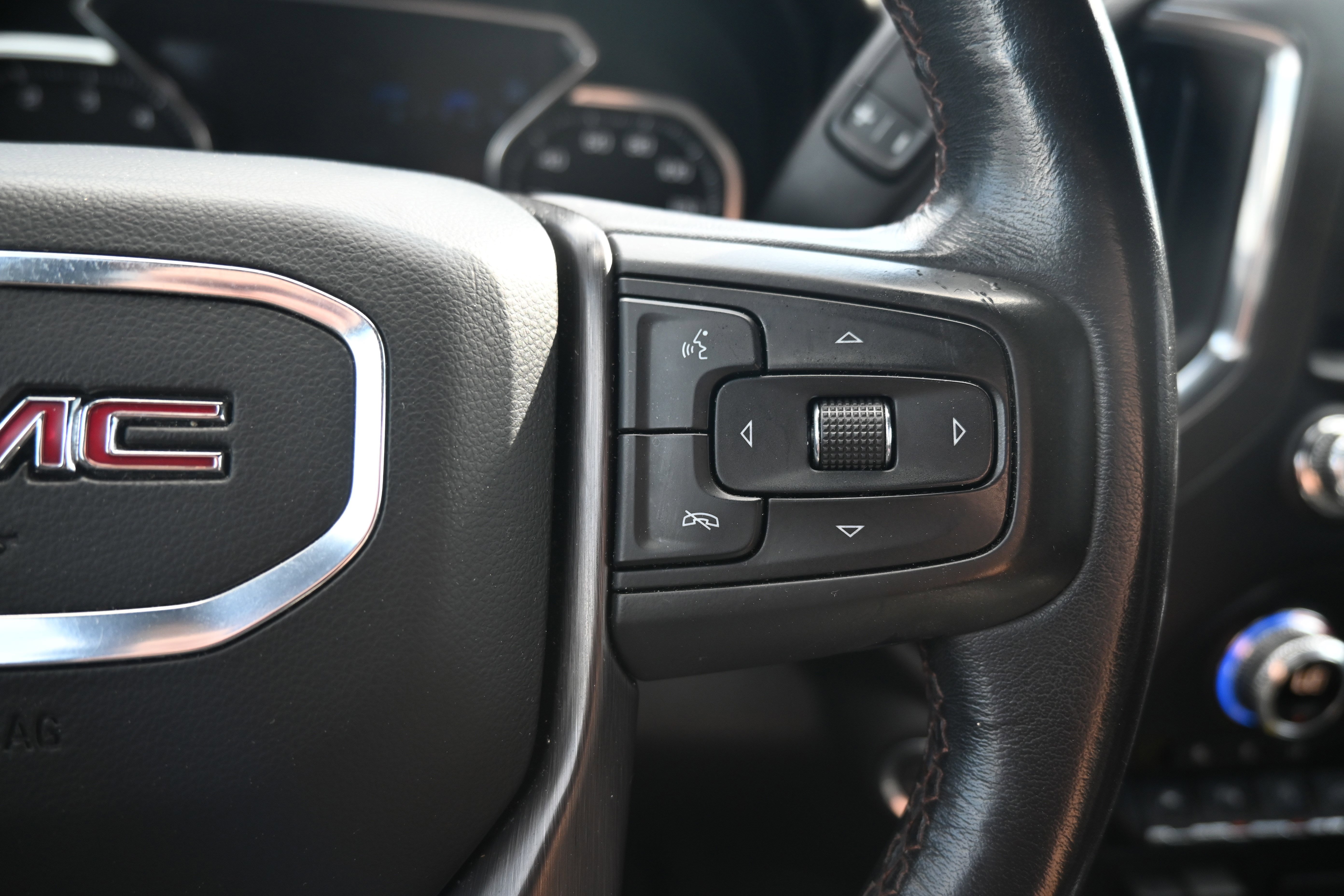 Used 2020 GMC Sierra 1500 AT4 w/ AT4 Premium Package image 31