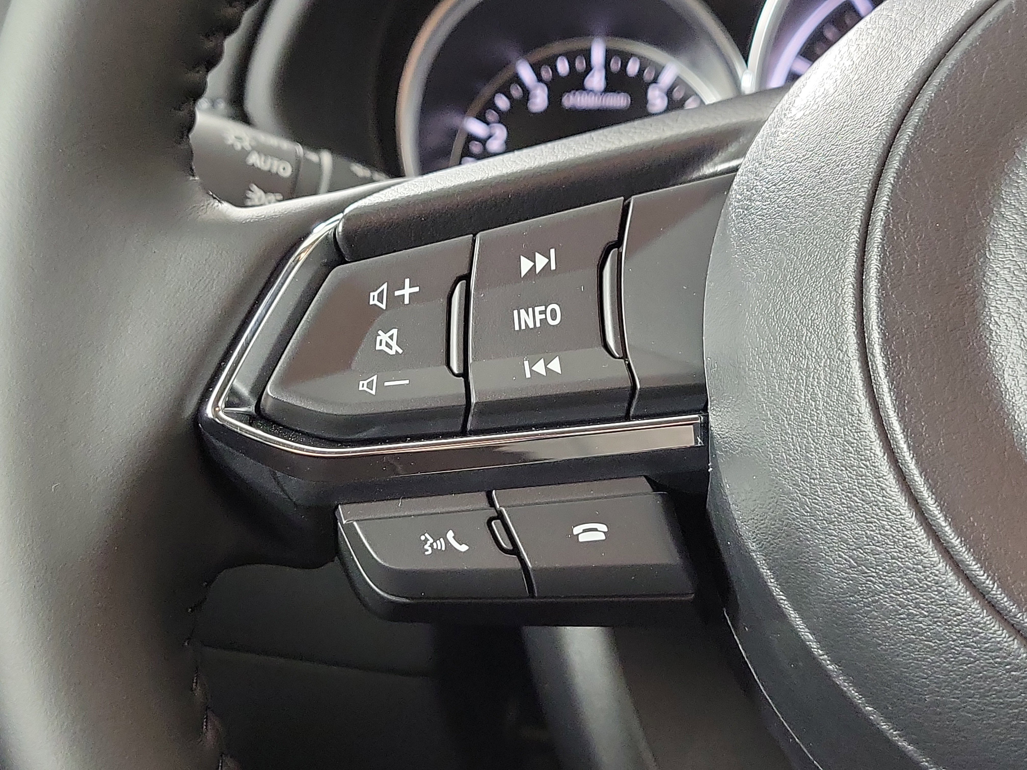 New 2025 MAZDA CX-5 AWD 2.5 S w/ Select Package image 15