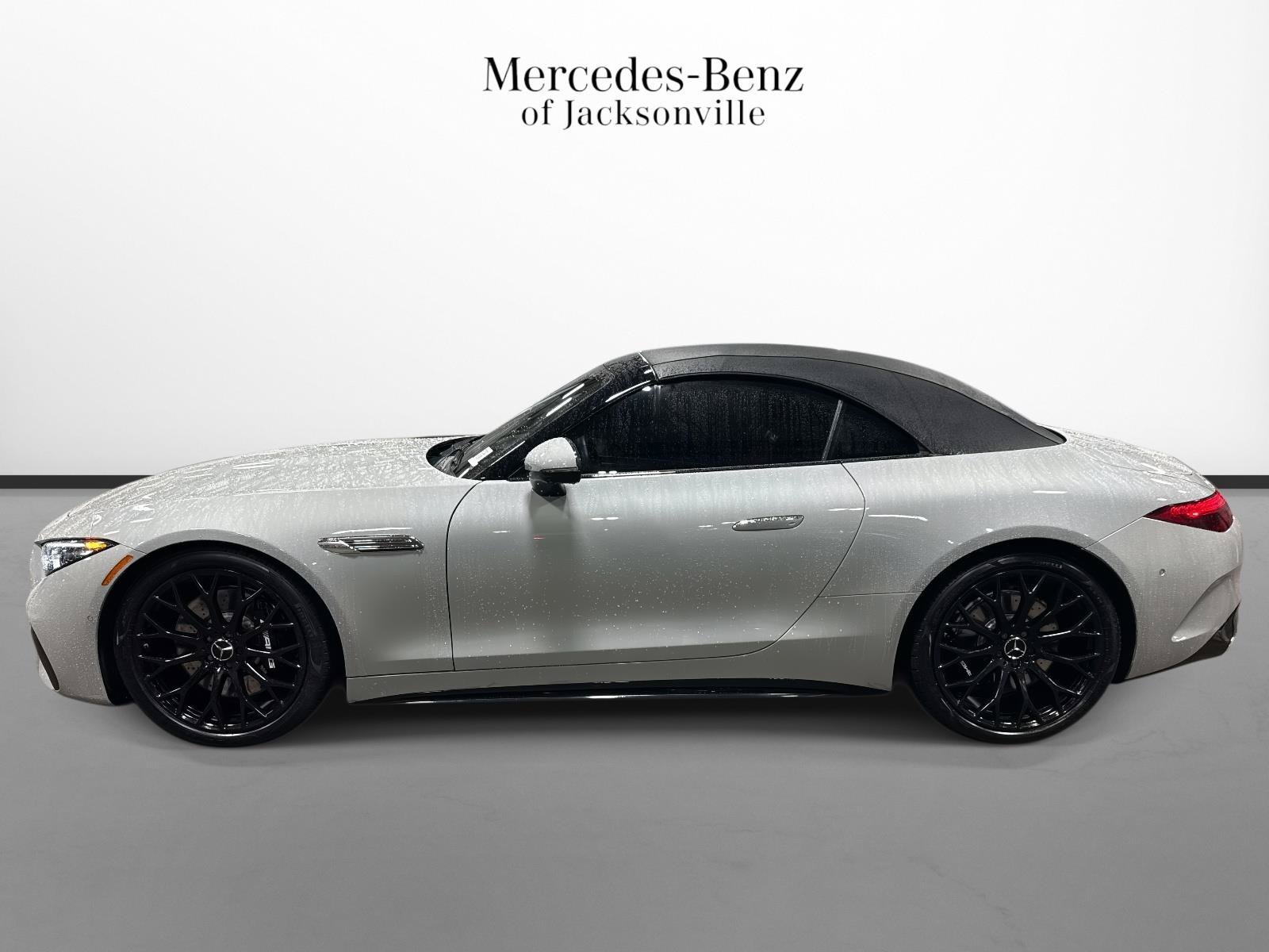 Certified 2024 Mercedes-Benz SL 63 AMG 4MATIC image 6