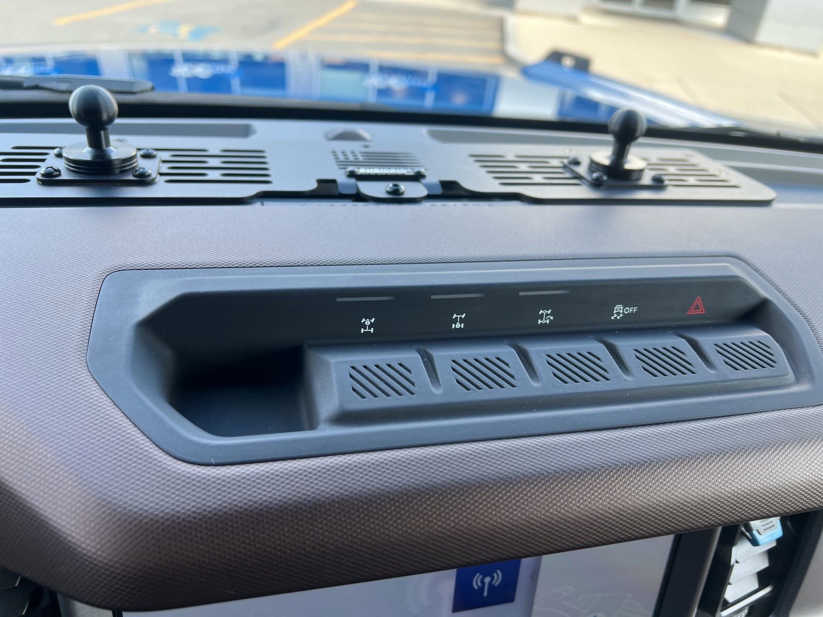 Used 2023 Ford Bronco Outer Banks w/ Sasquatch Package image 31