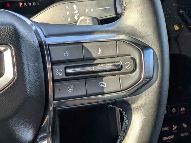 Used 2025 GMC Acadia Elevation image 24