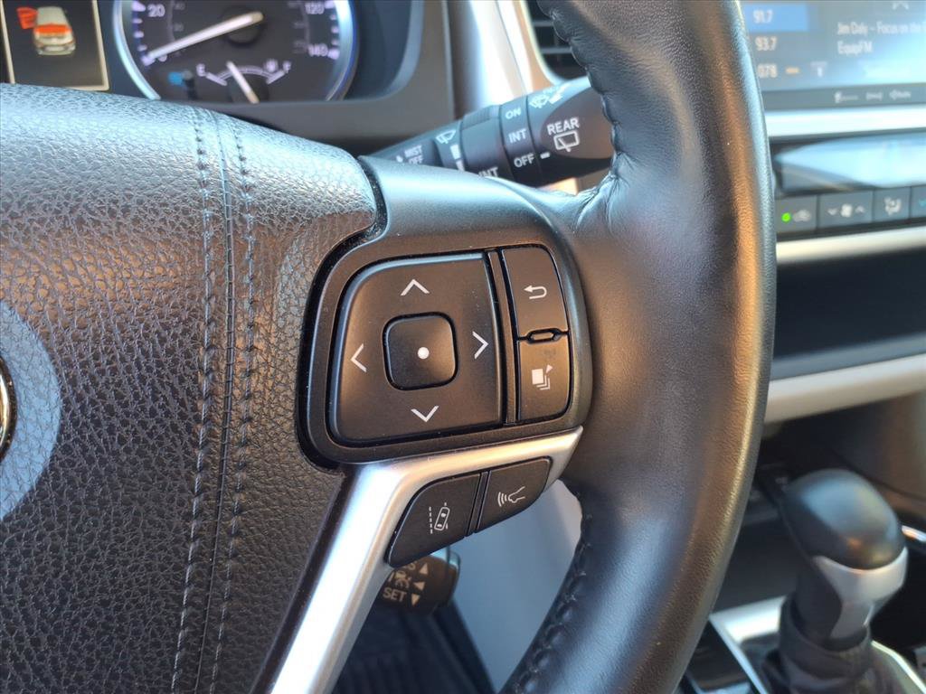 Used 2019 Toyota Highlander XLE AWD/4WD image 31