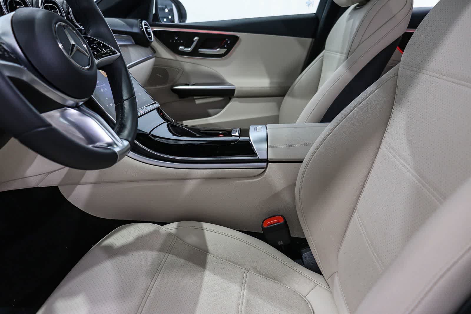 Used 2025 Mercedes-Benz C 300 Sedan image 18