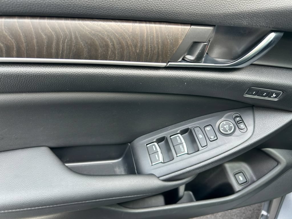 Used 2020 Honda Accord EX-L image 19
