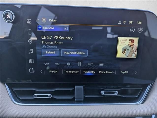 Used 2025 Chevrolet Equinox ACTIV w/ Safety and Technology Package image 18