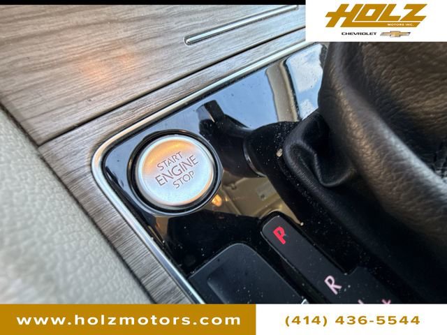 Used 2018 Volkswagen Passat 2.0T SE image 17