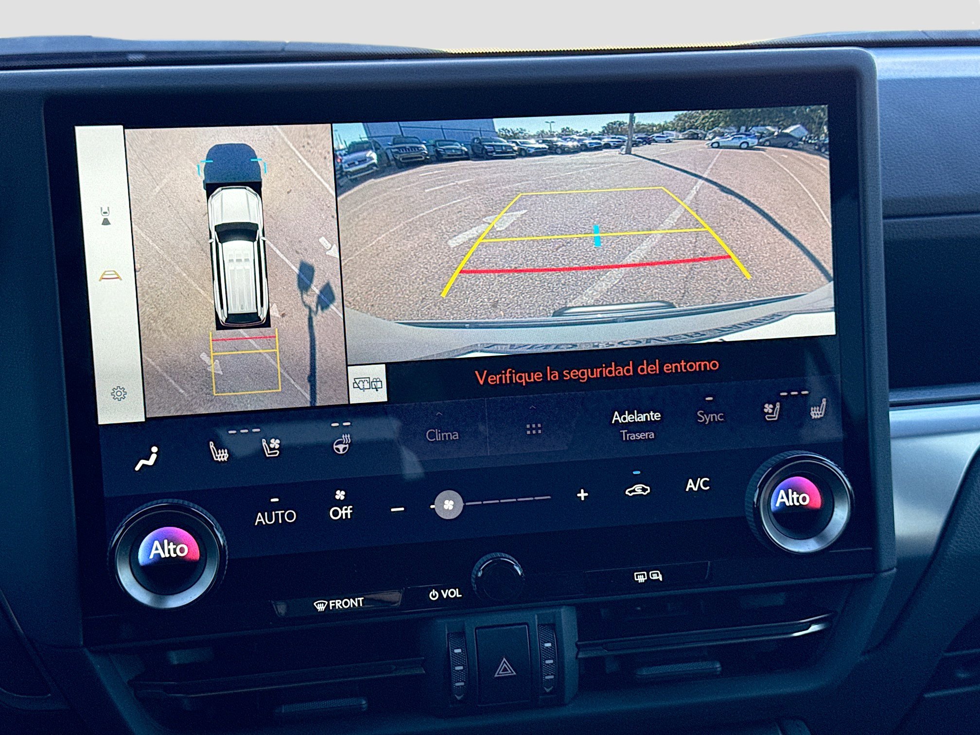 Used 2024 Lexus GX 550 w/ Accessory Package (Z1) image 34