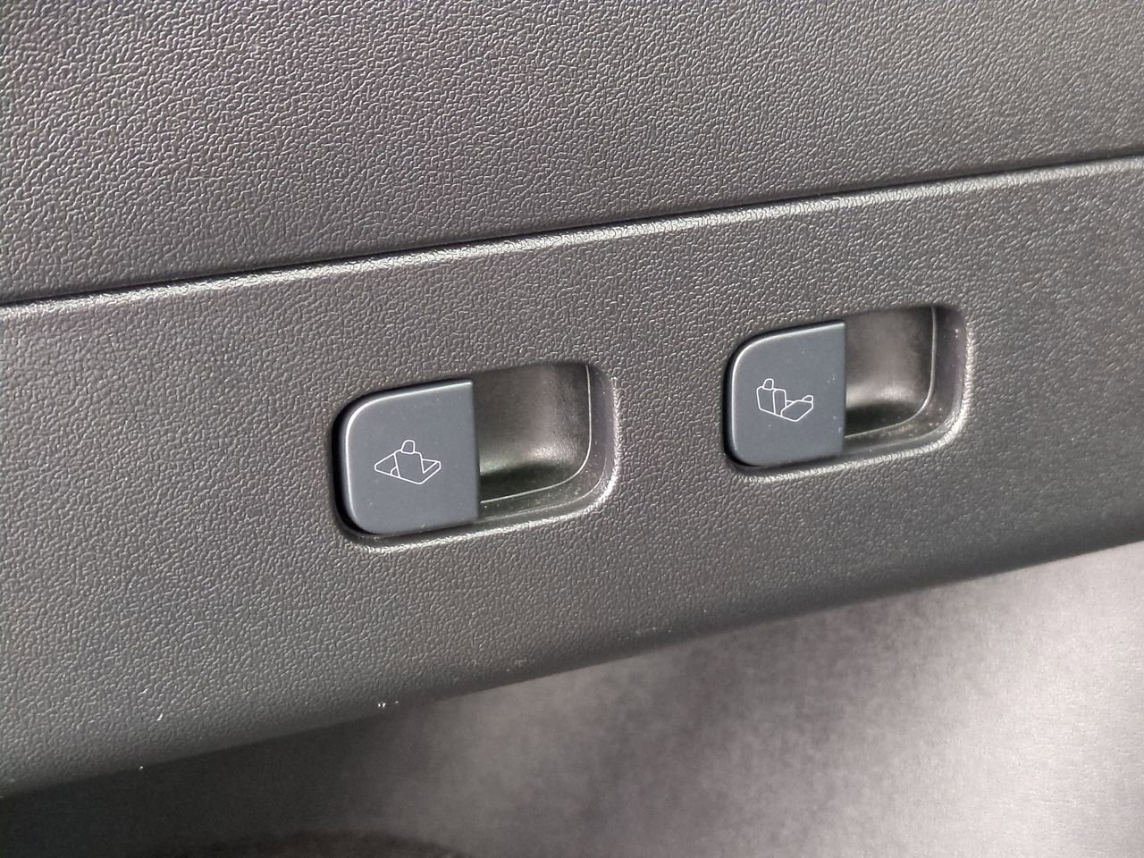 Used 2021 Tesla Model Y Long Range image 29