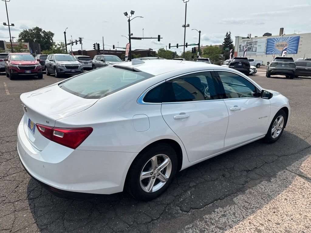 Used 2024 Chevrolet Malibu LT FWD image 12