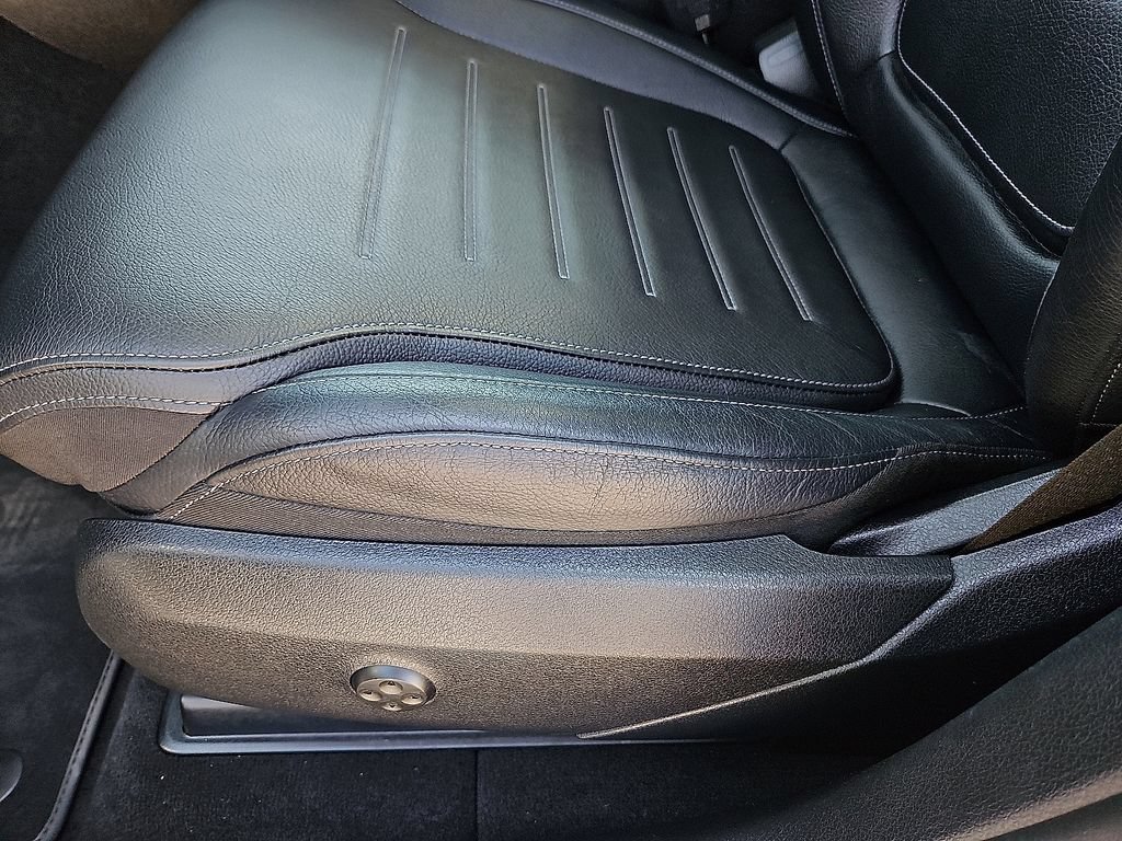 Certified 2025 Mercedes-Benz GLC 43 AMG 4MATIC image 21