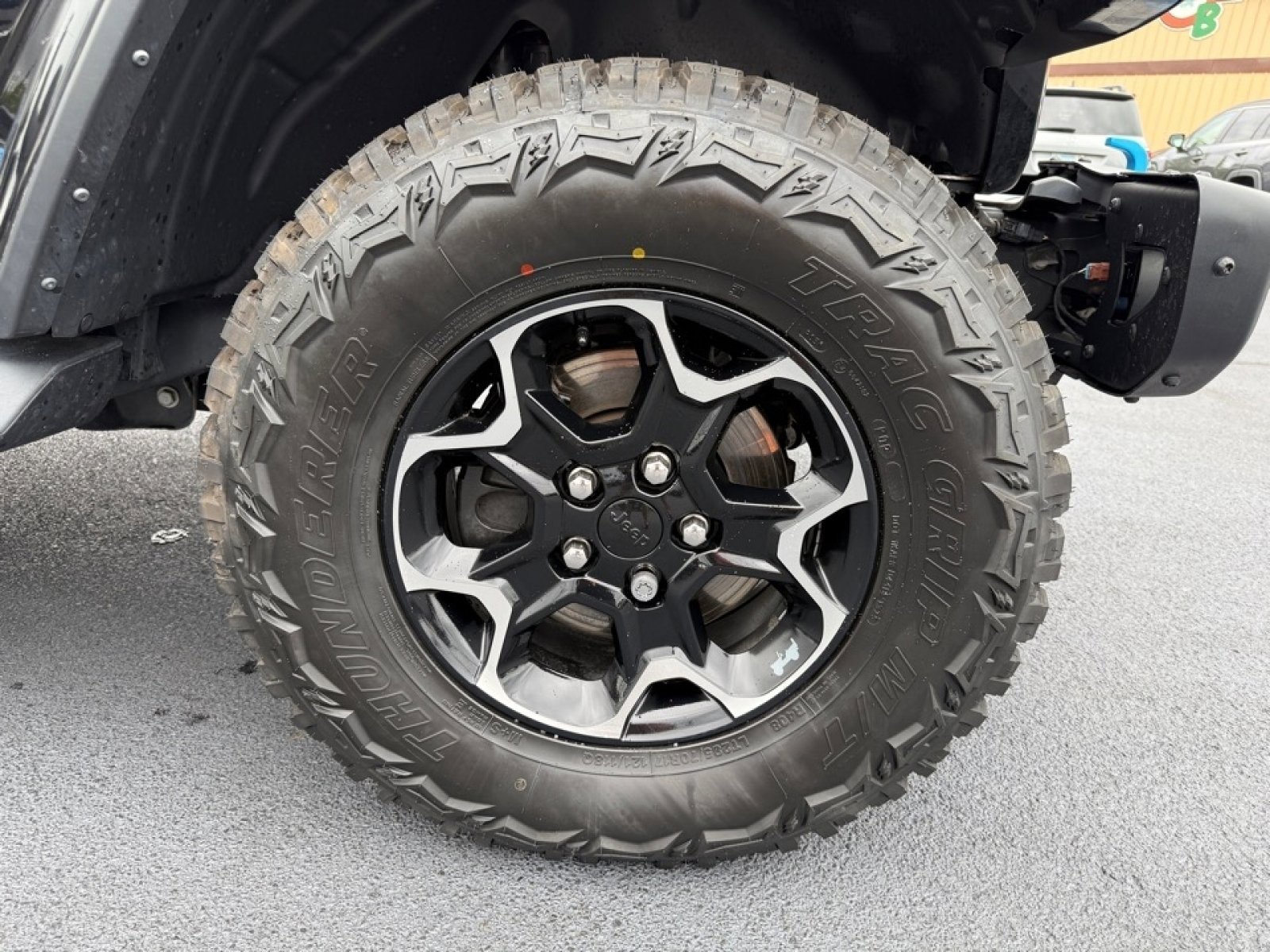 Used 2021 Jeep Wrangler Unlimited Rubicon 4xe w/ Steel Bumper Group image 39