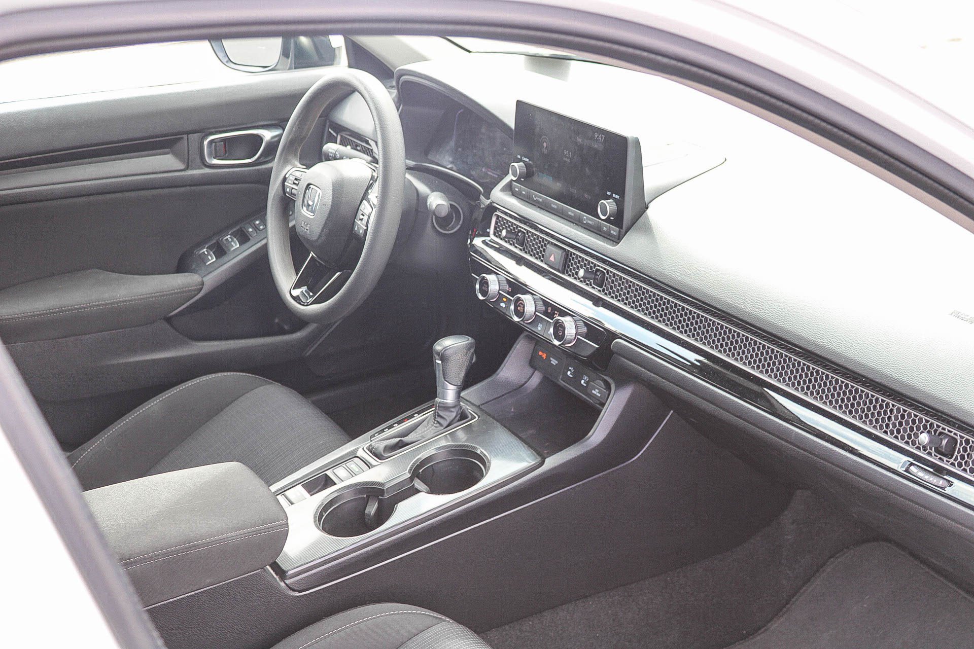 Used 2025 Honda Civic LX image 17