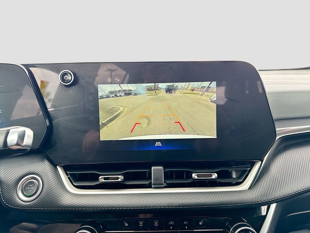 Used 2025 Chevrolet Equinox LT image 31