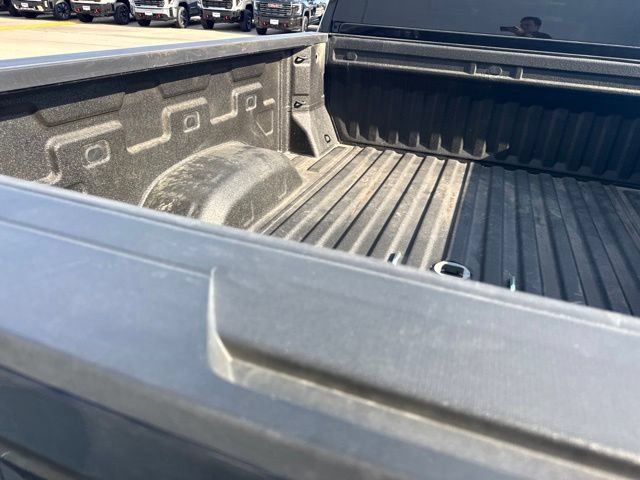 Used 2024 Chevrolet Silverado 2500 Custom w/ Custom Value Package AWD/4WD image 8