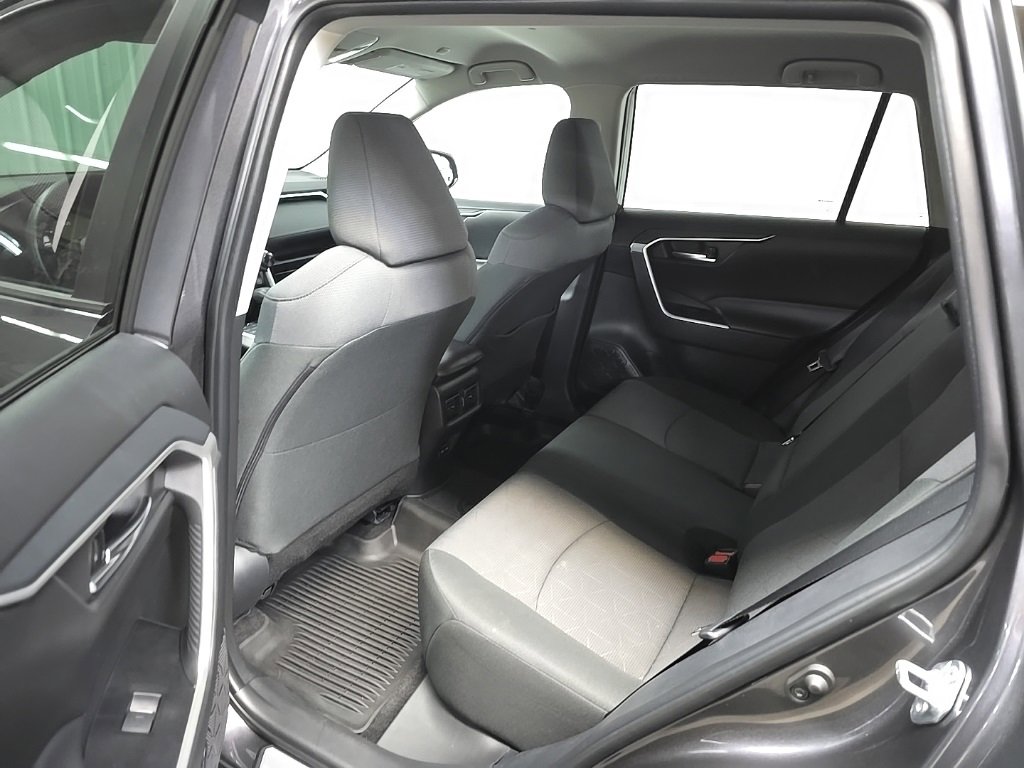 Used 2024 Toyota RAV4 XLE image 30