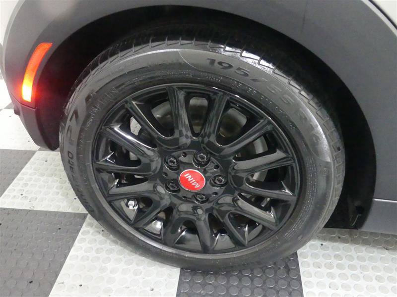 Used 2020 MINI Cooper 2-Door Hardtop w/ Storage Package FWD image 16