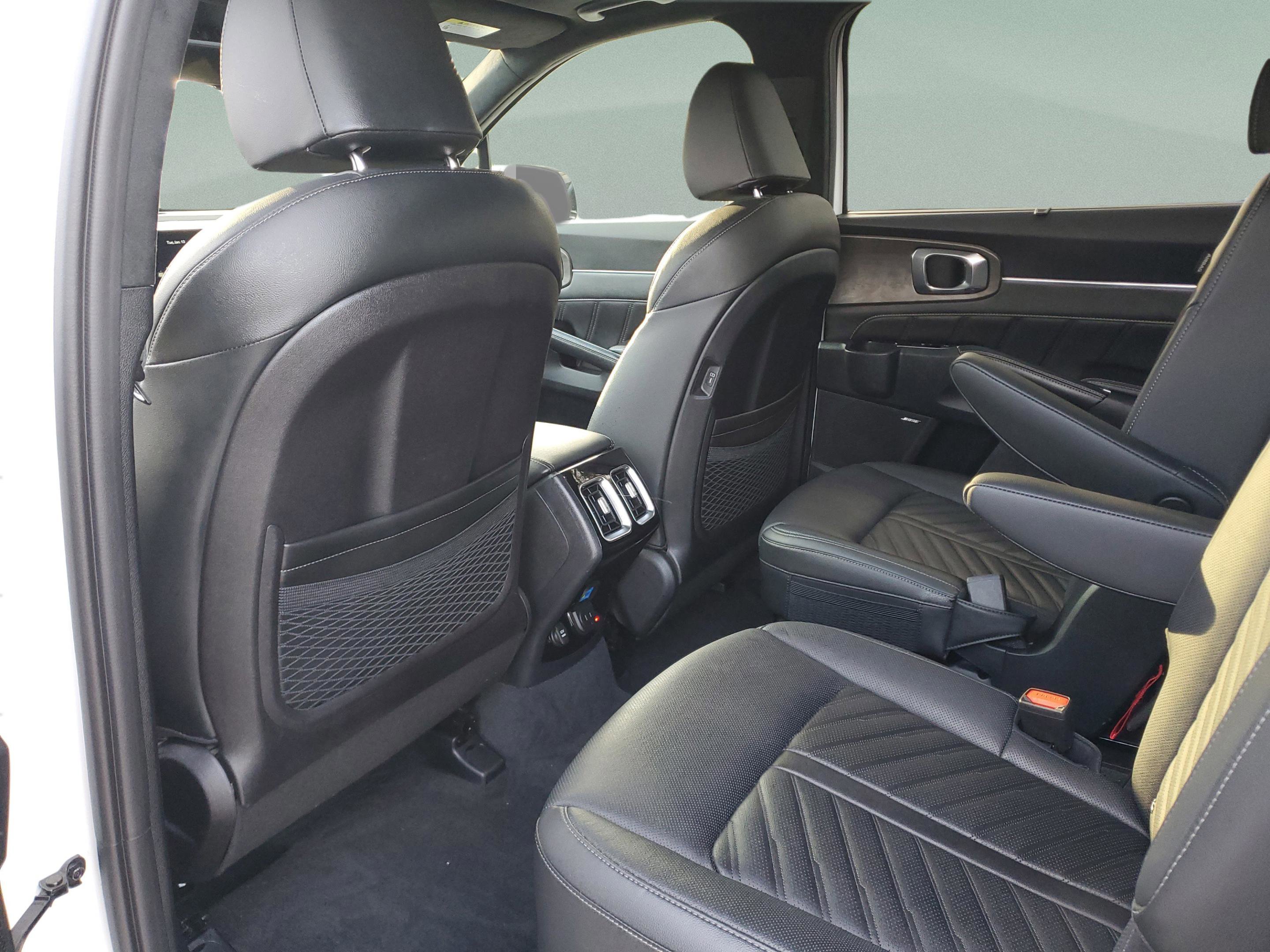 Certified 2024 Kia Sorento SX Prestige image 11
