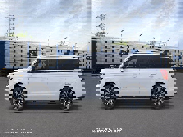 New 2026 Ford Expedition Platinum w/ Driver's Package image 3