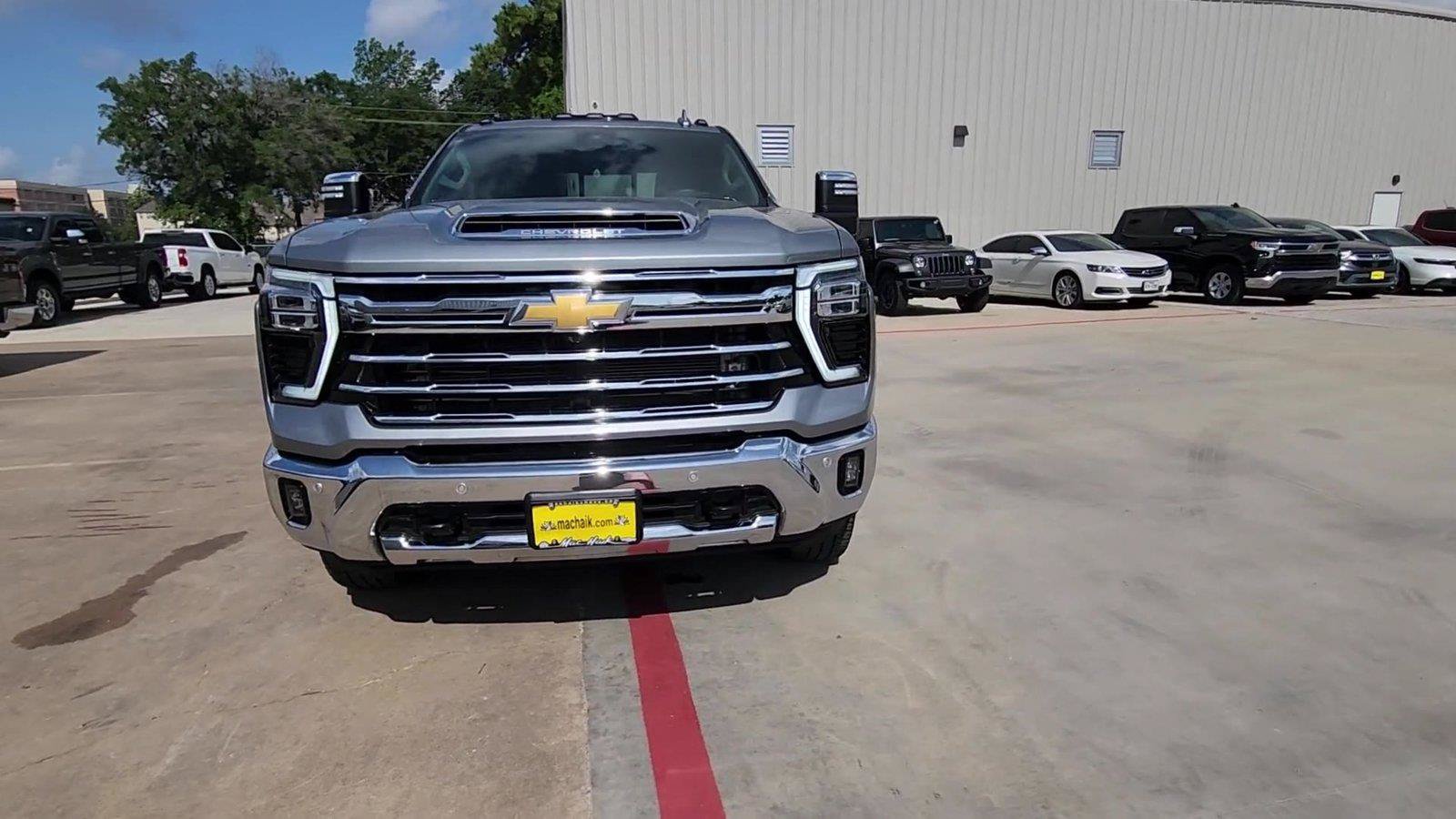 Certified 2024 Chevrolet Silverado 2500 LTZ w/ LTZ Premium Package AWD/4WD image 3