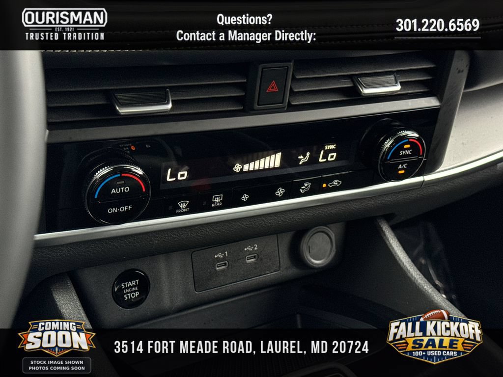 Used 2025 Nissan Rogue SV AWD/4WD image 13