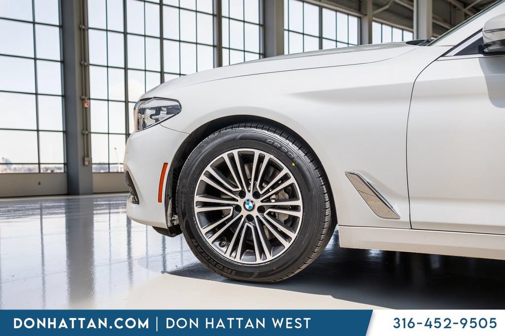 Used 2020 BMW 530i w/ Convenience Package RWD image 38