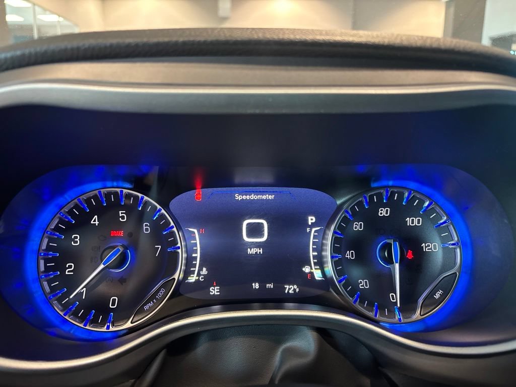 New 2027 Chrysler Pacifica Select FWD image 12