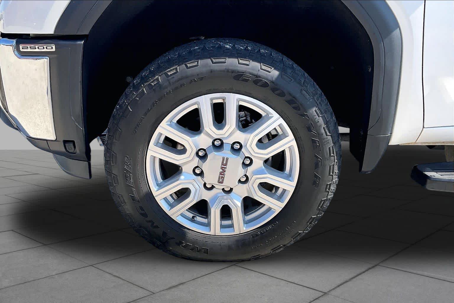 Certified 2024 GMC Sierra 2500 SLT w/ Texas SLT Premium Package AWD/4WD image 11
