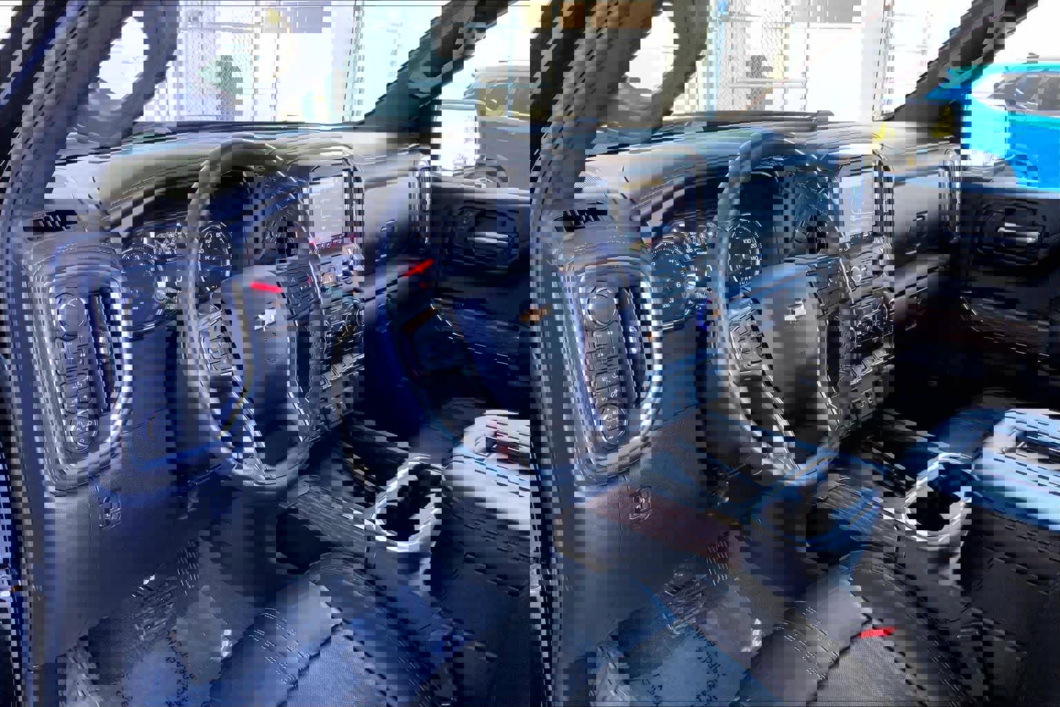 Used 2019 Chevrolet Silverado 1500 High Country w/ High Country Premium Package image 36