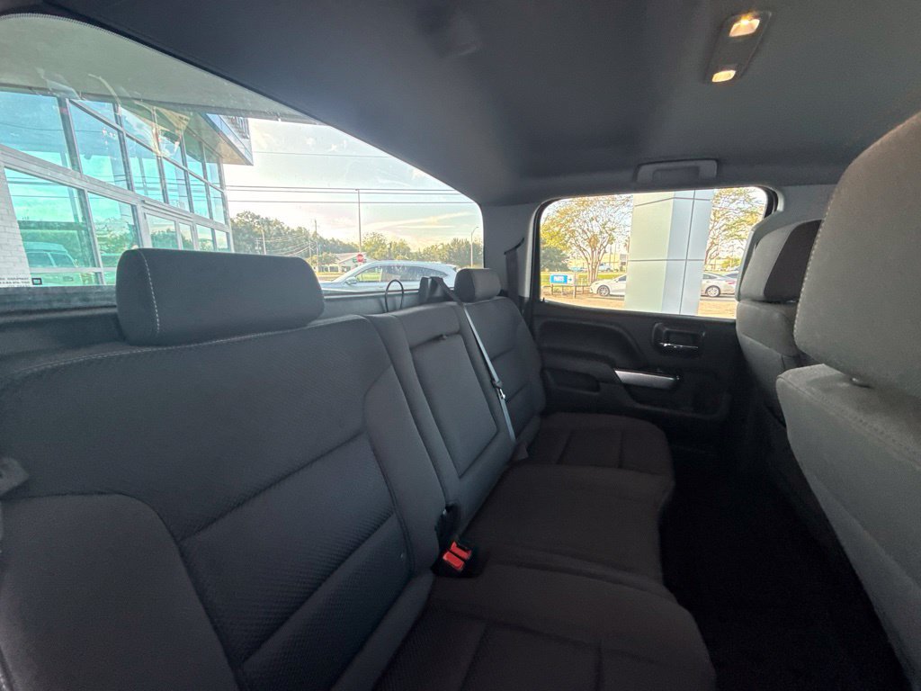 Used 2017 Chevrolet Silverado 1500 LT AWD/4WD image 38