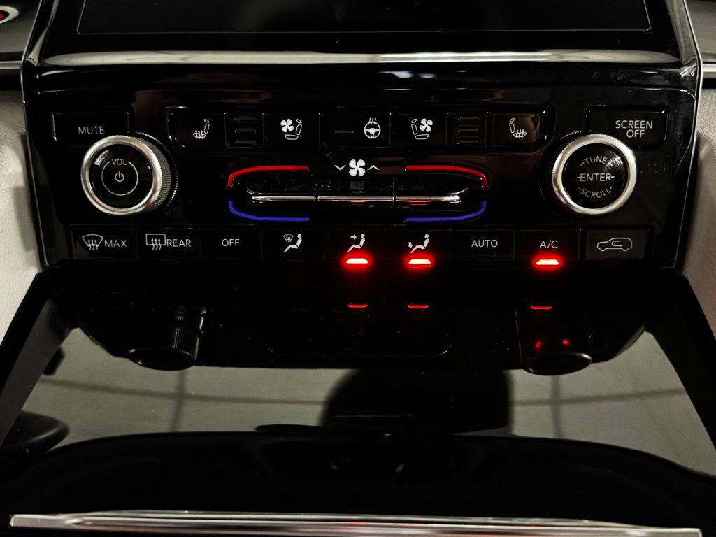 Certified 2022 Jeep Grand Cherokee L Overland w/ Luxury Tech Group IV image 21