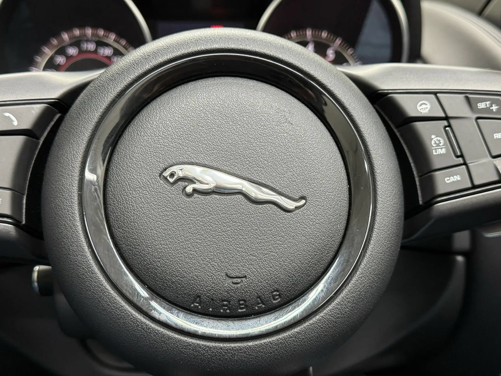 Used 2017 Jaguar F-TYPE R AWD/4WD image 24