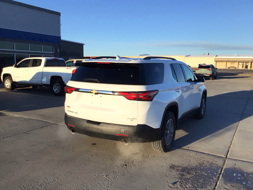 Used 2023 Chevrolet Traverse LT image 6